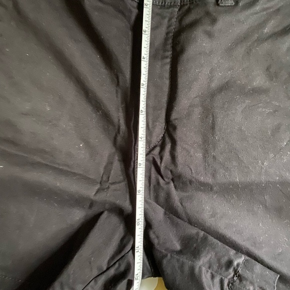 Old Navy High Rise Khaki Shorts - Picture 9 of 10